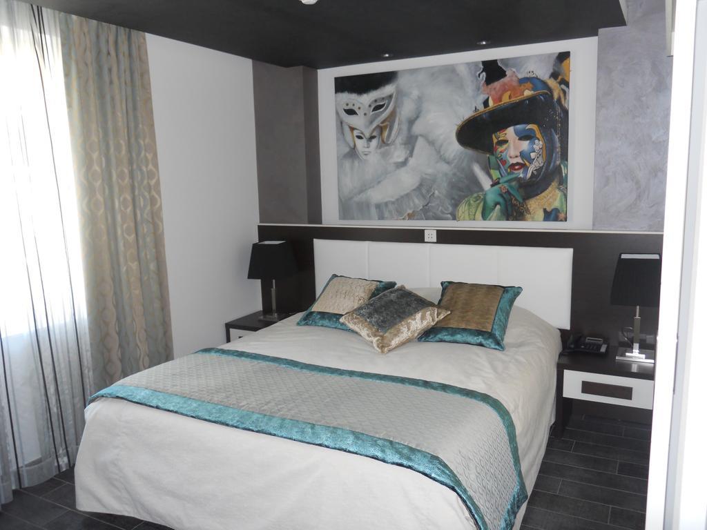 Apparthotel Belle Vue La Louvière Oda fotoğraf