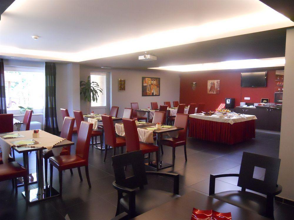 Apparthotel Belle Vue La Louvière Dış mekan fotoğraf