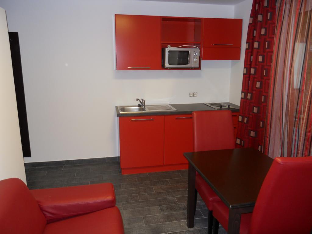 Apparthotel Belle Vue La Louvière Dış mekan fotoğraf